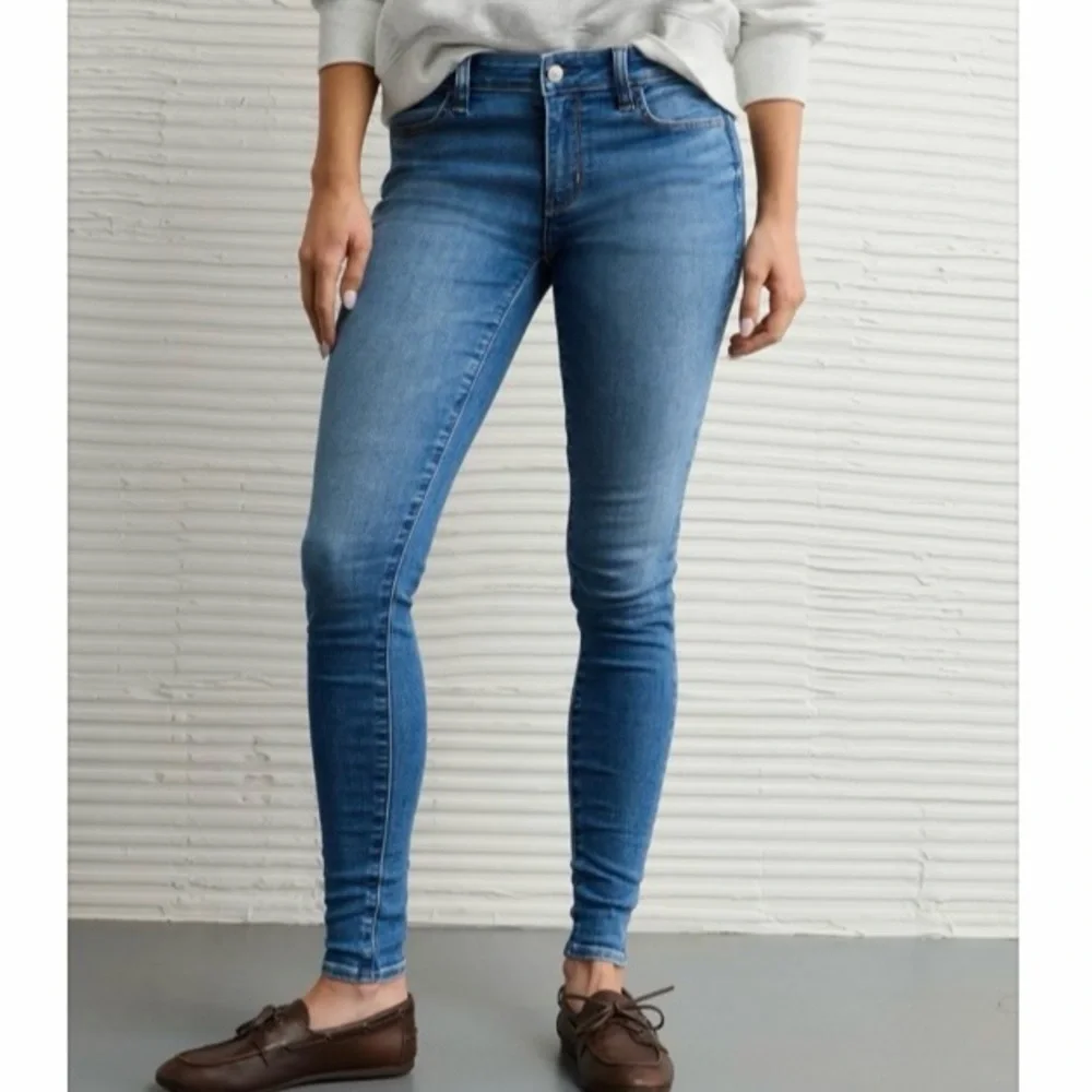 🟠NWT AMERICAN EAGLE Stretch Jegging Jean in BLACK Sz 2